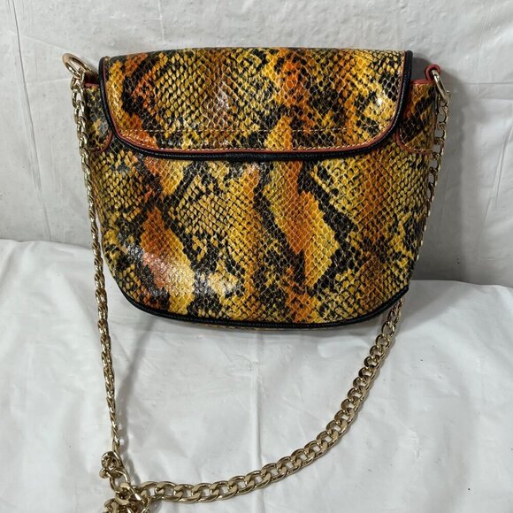 Scene snakeskin snake head crossbody purse - Picture 13 of 16